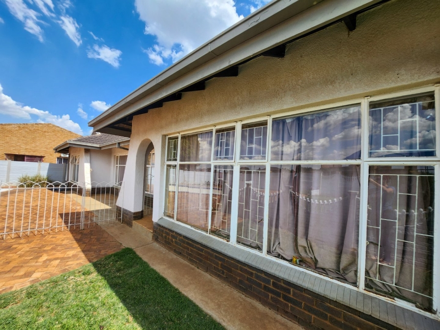 3 Bedroom Property for Sale in Stilfontein Ext 4 North West